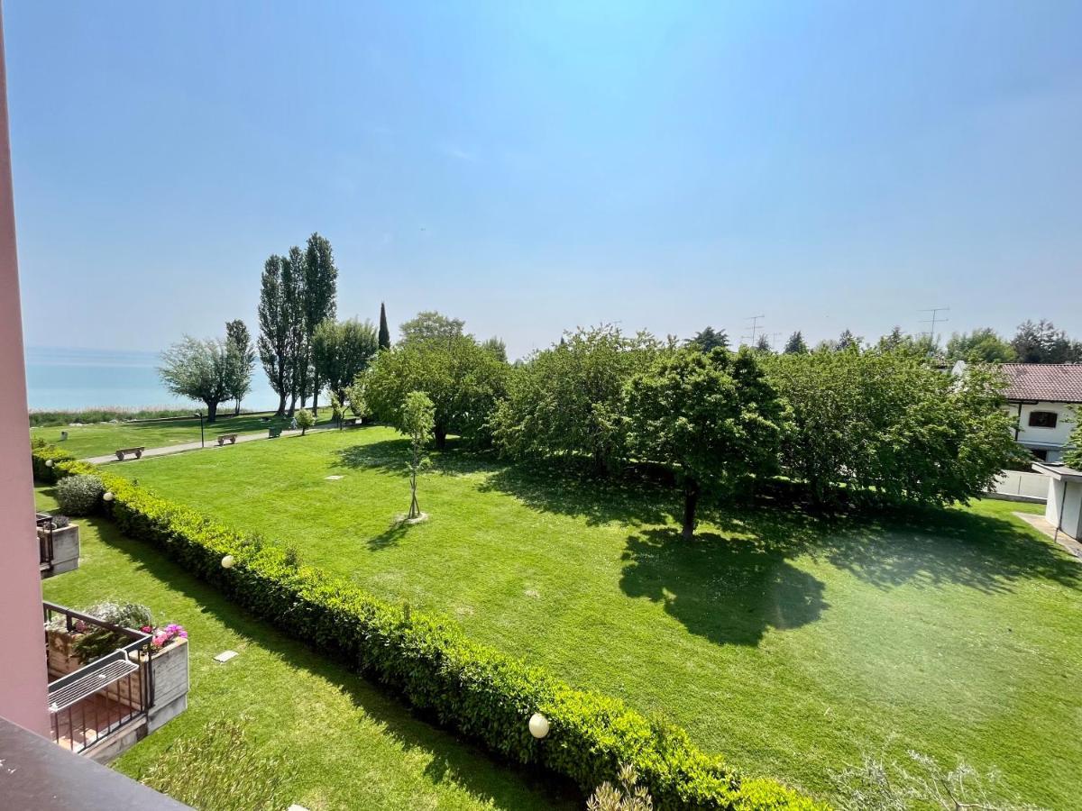 Residence Virgilio Сірміоне Екстер'єр фото